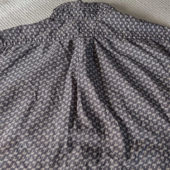 OLD NAVY SLIM FIT XL SHIRT - Picture 10 of 12